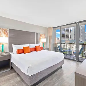renovated-1-bedroom-waikiki-aqua-palms-swimming-pool.hotelsinhawaii.org/